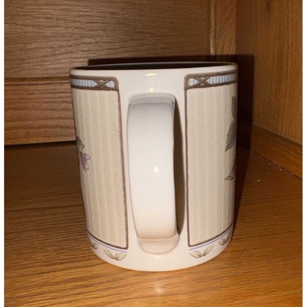 Mikasa Intaglio Garden Blossom Replacement Coffee Mug CA329 Fruit Floral 4” - Picture 4 of 6